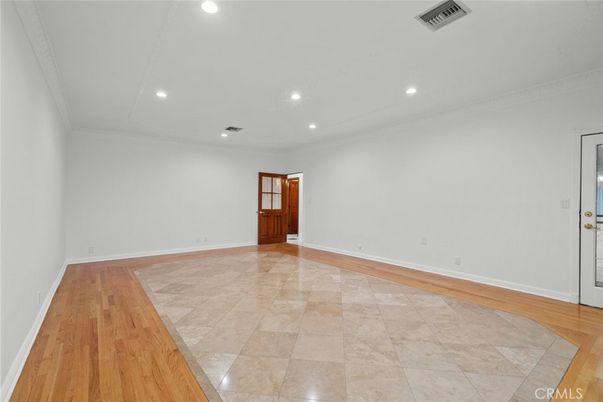 Empty room, Interior, Recessed Lighting, Wood Texture Flooring