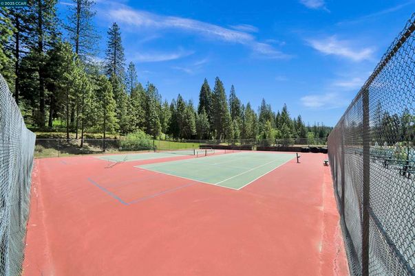 Exterior, Tennis Courts