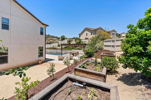 Backyard, Exterior, Pool