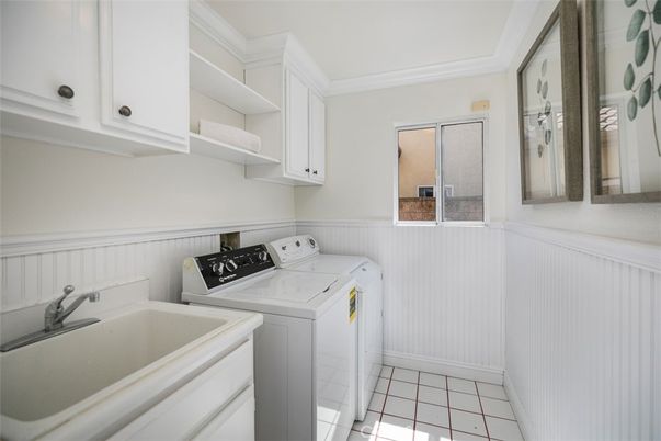 Interior, Washer