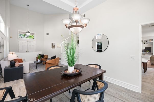 Chandelier, Dining room, Interior, Living room, Pendant Lights, Wood Texture Flooring