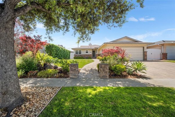 Backyard, Detached Garage, Exterior