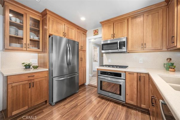 Interior, Kitchen, Recessed Lighting, Wood Texture Flooring
