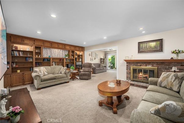 Fireplace, Interior, Living room, Recessed Lighting
