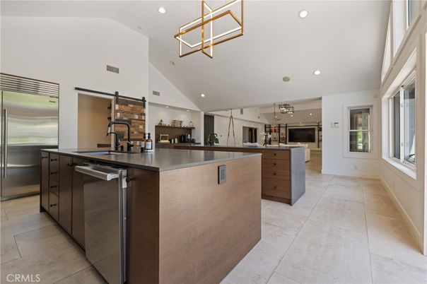 Interior, Kitchen, Pendant Lights, Recessed Lighting, Stainless Steel Appliances
