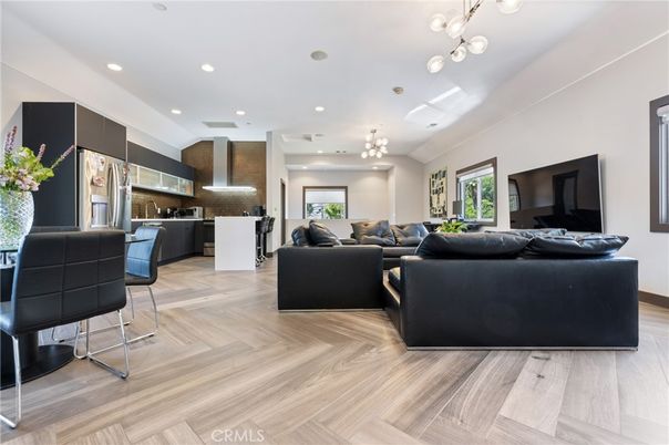 Interior, Kitchen, Living room, Pendant Lights, Recessed Lighting, Stainless Steel Appliances, Wood Texture Flooring