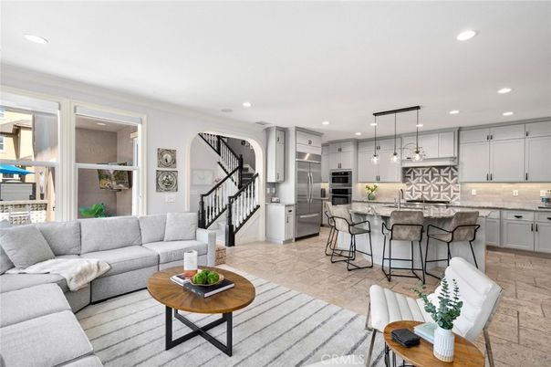 Interior, Kitchen, Living room, Pendant Lights, Recessed Lighting, Stainless Steel Appliances