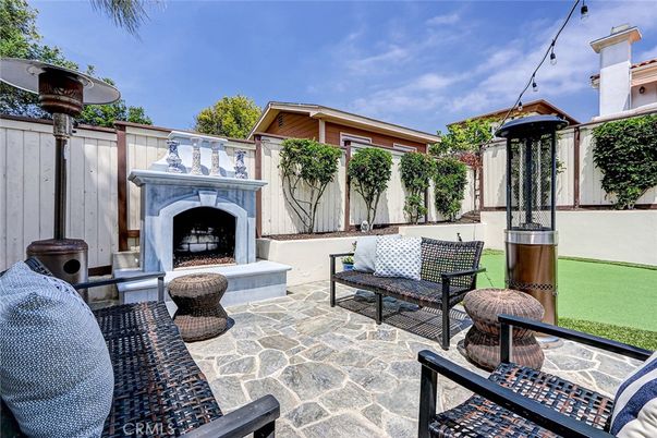 Exterior, Fireplace