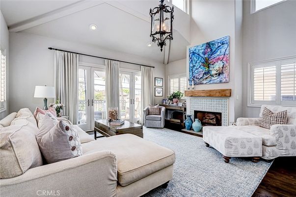 Fireplace, Interior, Living room, Pendant Lights, Recessed Lighting, Wood Texture Flooring