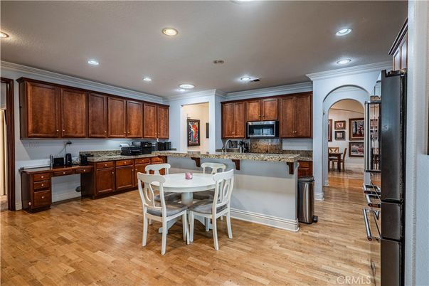 Dining room, Interior, Kitchen, Recessed Lighting, Wood Texture Flooring