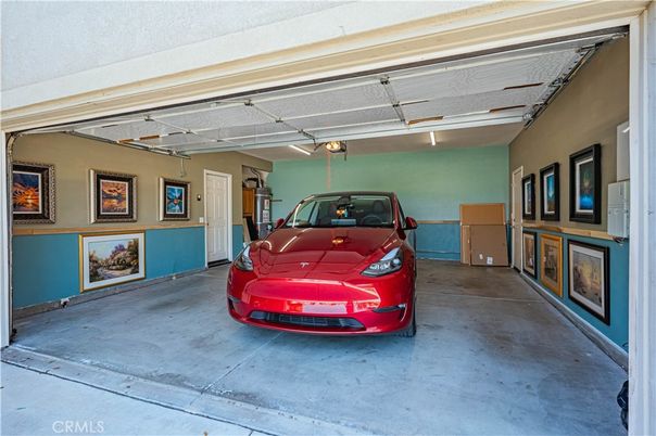 Garage, Interior