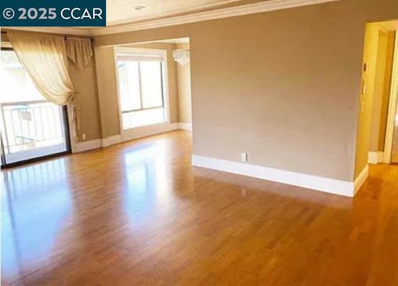 Chandelier, Empty room, Interior, Wood Texture Flooring