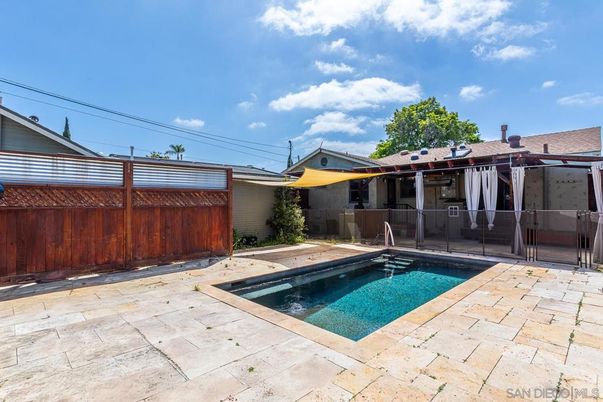 Exterior, Pool
