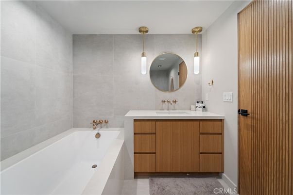 Bathroom, Interior, Pendant Lights
