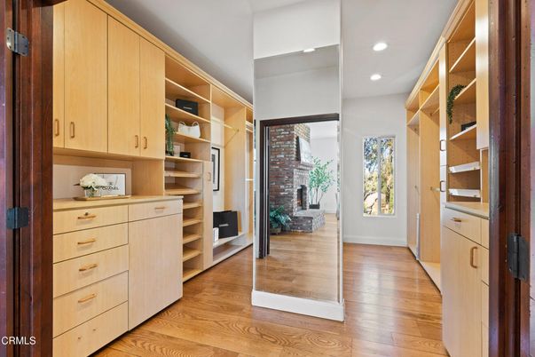 Interior, Recessed Lighting, Walk-in Closets, Wood Texture Flooring