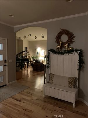 Interior, Piano, Recessed Lighting, Wood Texture Flooring