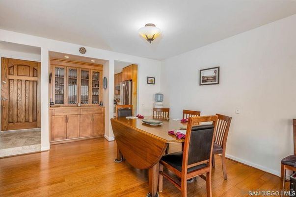 Dining room, Interior, Kitchen, Recessed Lighting, Stainless Steel Appliances, Wood Texture Flooring