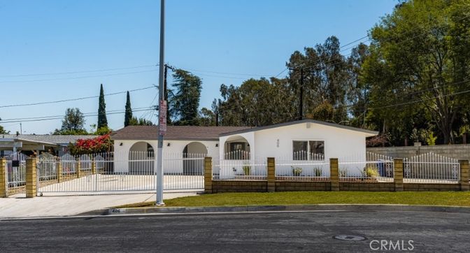 Exterior, Facade, Spanish Mediterranean