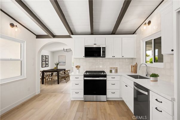 Dining room, Interior, Kitchen, Tile Countertops, Wood Texture Flooring