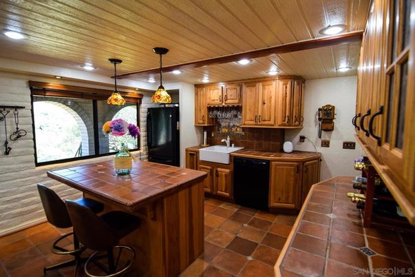 Interior, Kitchen, Pendant Lights, Recessed Lighting, Wooden Ceilings