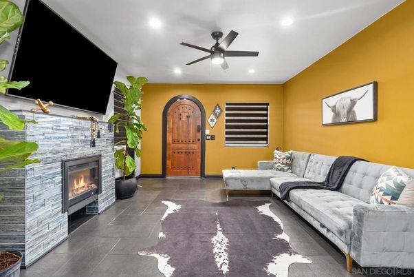 Fireplace, Interior, Recessed Lighting