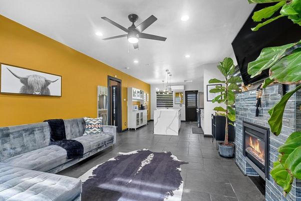 Fireplace, Interior, Kitchen, Pendant Lights, Recessed Lighting