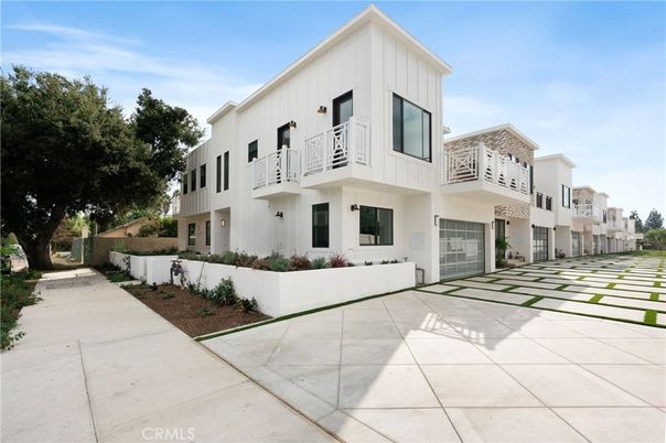 Attached, Backyard, Exterior, Facade, Farmhouse
