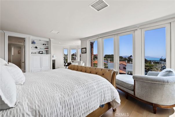 Bedroom, Interior, Recessed Lighting, Water, Wood Texture Flooring