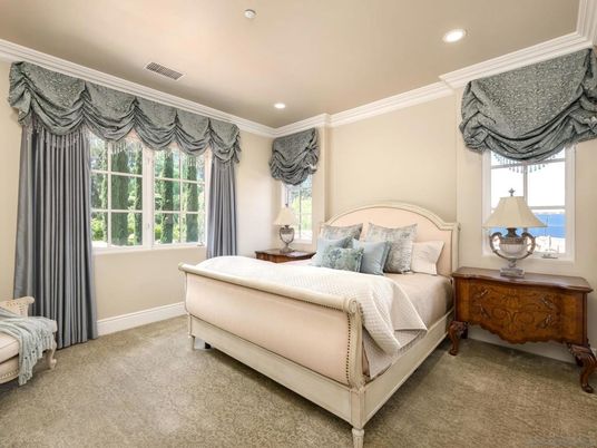 Bedroom, Interior, Recessed Lighting, Water