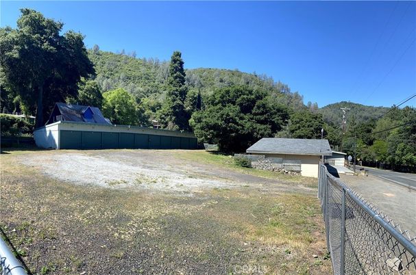 Backyard, Detached Garage, Exterior