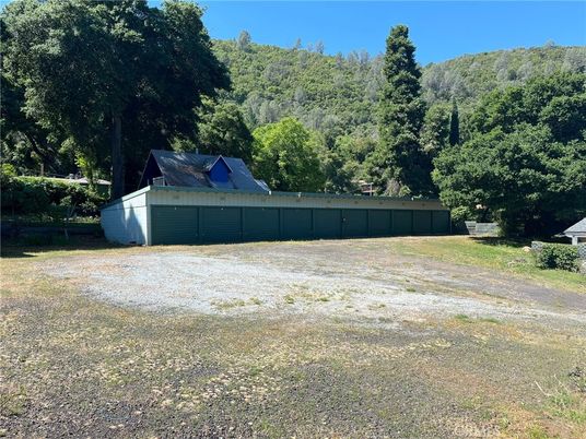 Backyard, Detached Garage, Exterior
