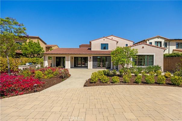 Exterior, Facade, Spanish Mediterranean