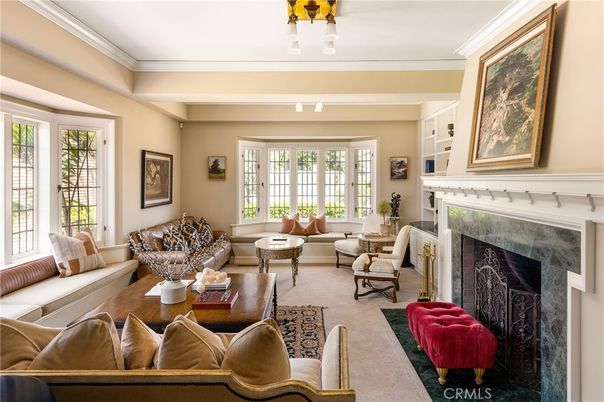 Fireplace, Interior, Living room