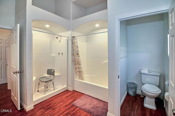 Bathroom, Interior, Recessed Lighting, Wood Texture Flooring
