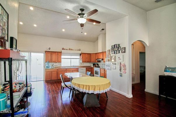 Dining room, Interior, Kitchen, Recessed Lighting, Wood Texture Flooring