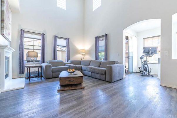 Fireplace, Fitness Equipment, Interior, Living room, Wood Texture Flooring