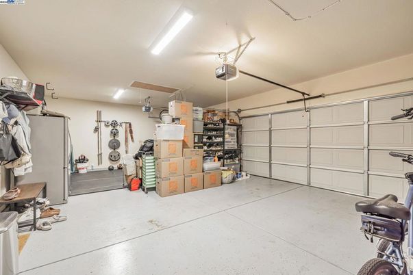 Garage, Interior