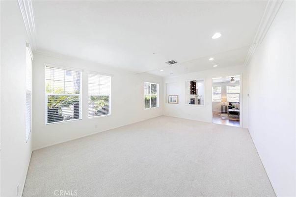 Empty room, Interior, Recessed Lighting