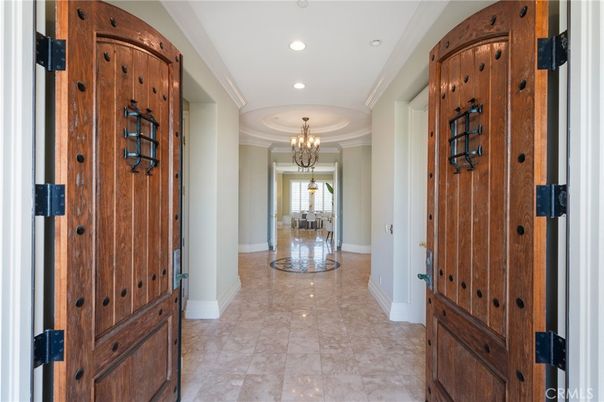 Chandelier, Interior, Recessed Lighting