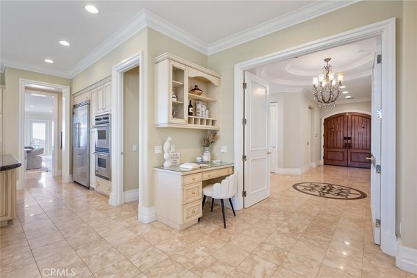 Chandelier, Interior, Recessed Lighting
