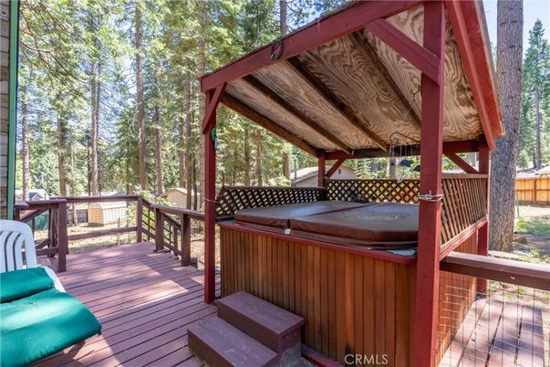 Exterior, Hot Tub