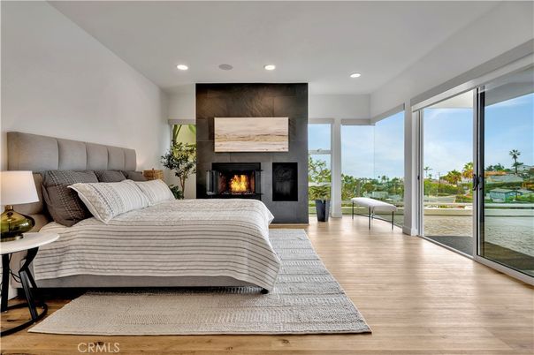 Bedroom, Fireplace, Interior, Recessed Lighting, Wood Texture Flooring