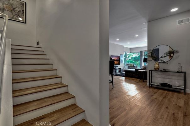 Interior, Recessed Lighting, Wood Texture Flooring