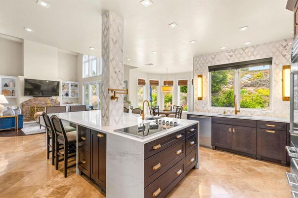 Dining room, Interior, Kitchen, Pendant Lights, Recessed Lighting, Stainless Steel Appliances