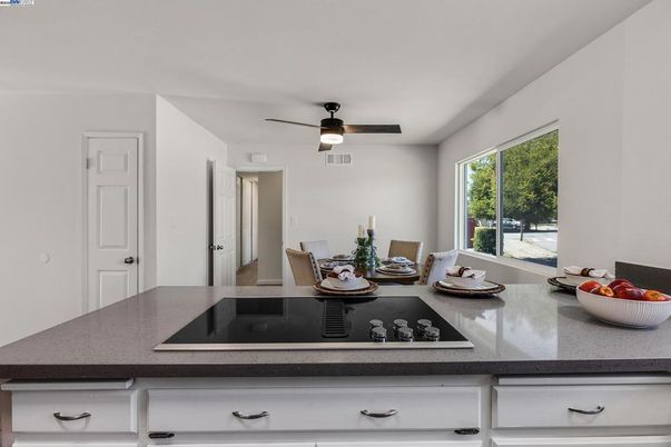 Dining room, Interior