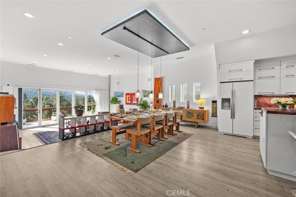 Dining room, Interior, Kitchen, Pendant Lights, Recessed Lighting, Wood Texture Flooring