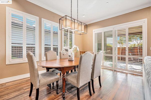 Dining room, Interior, Pendant Lights, Recessed Lighting, Wood Texture Flooring
