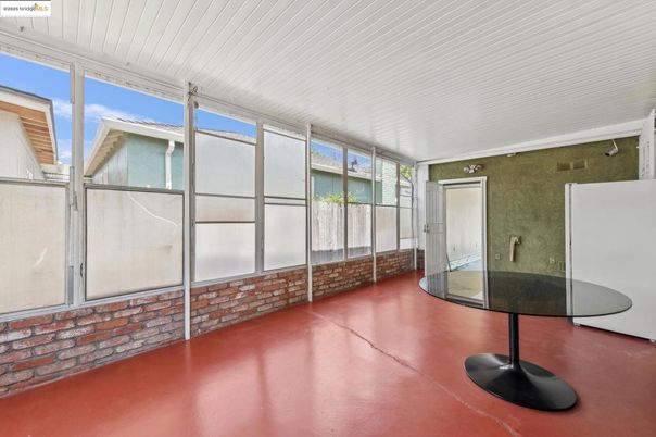 Empty room, Interior, Sun Room
