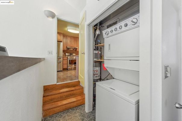 Interior, Kitchen, Utility Closets, Washer, Wood Texture Flooring