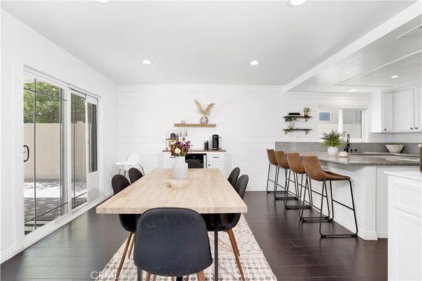 Dining room, Interior, Kitchen, Recessed Lighting, Wood Texture Flooring